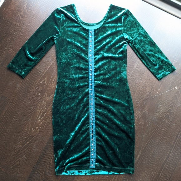 Velvet Green Mini Dress - Picture 4 of 8